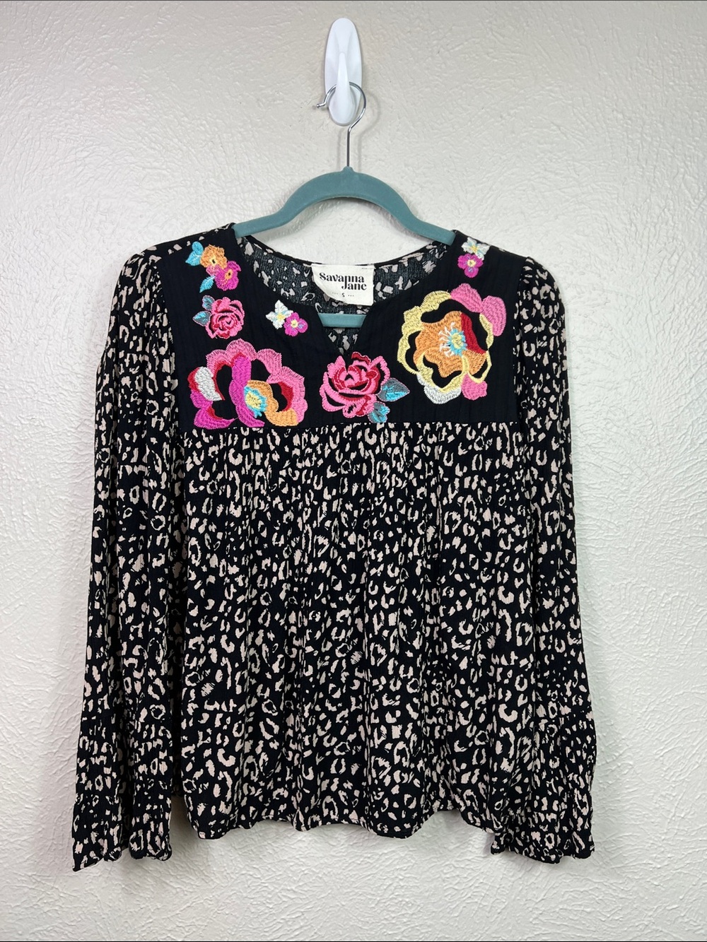 Savanna Jane Floral Embroidered Animal Print Long Sleeve Babydoll Top Small